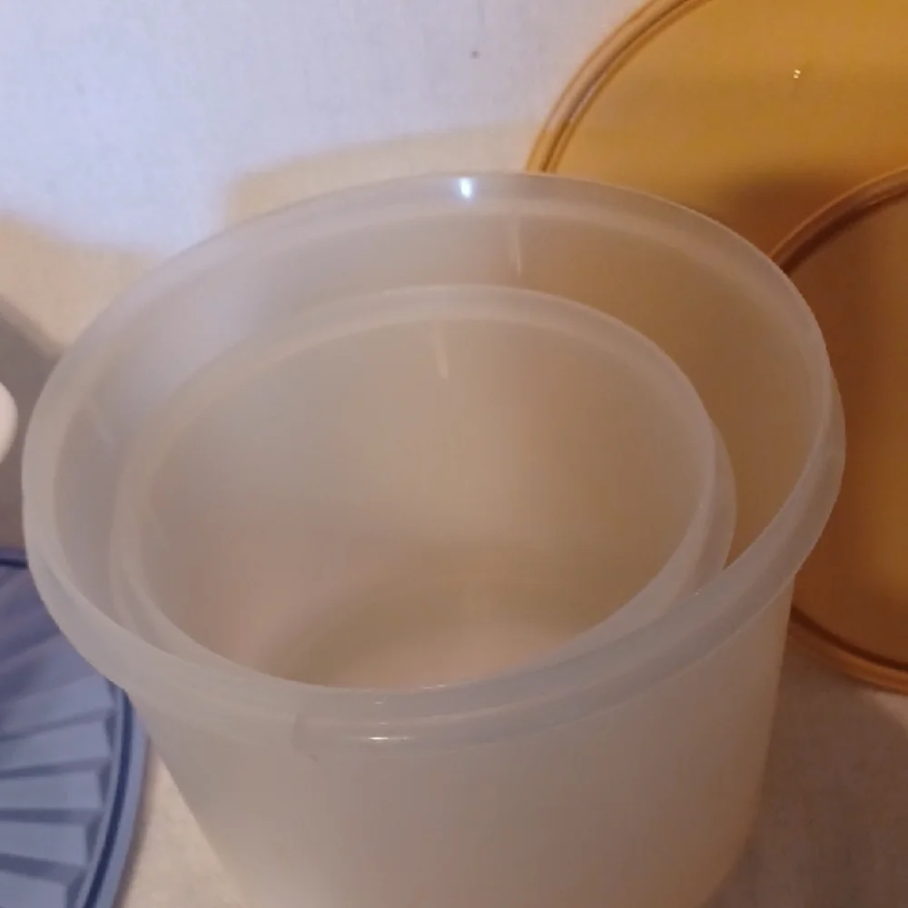 Tupperware Blue and Cream Storage Set
